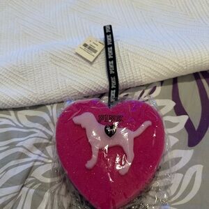 NWT VS Pink Heart Dog Sponge